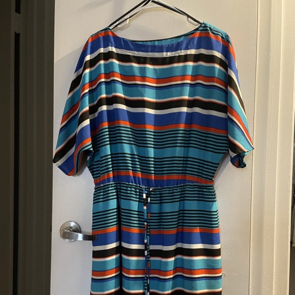 Cute Multi-color midi stress with drawstring waist